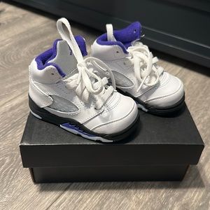 White/Dark concord retro 5